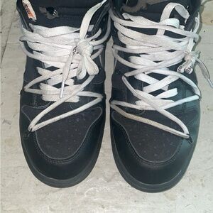 I’m selling my off white Nike dunk low lot 50s